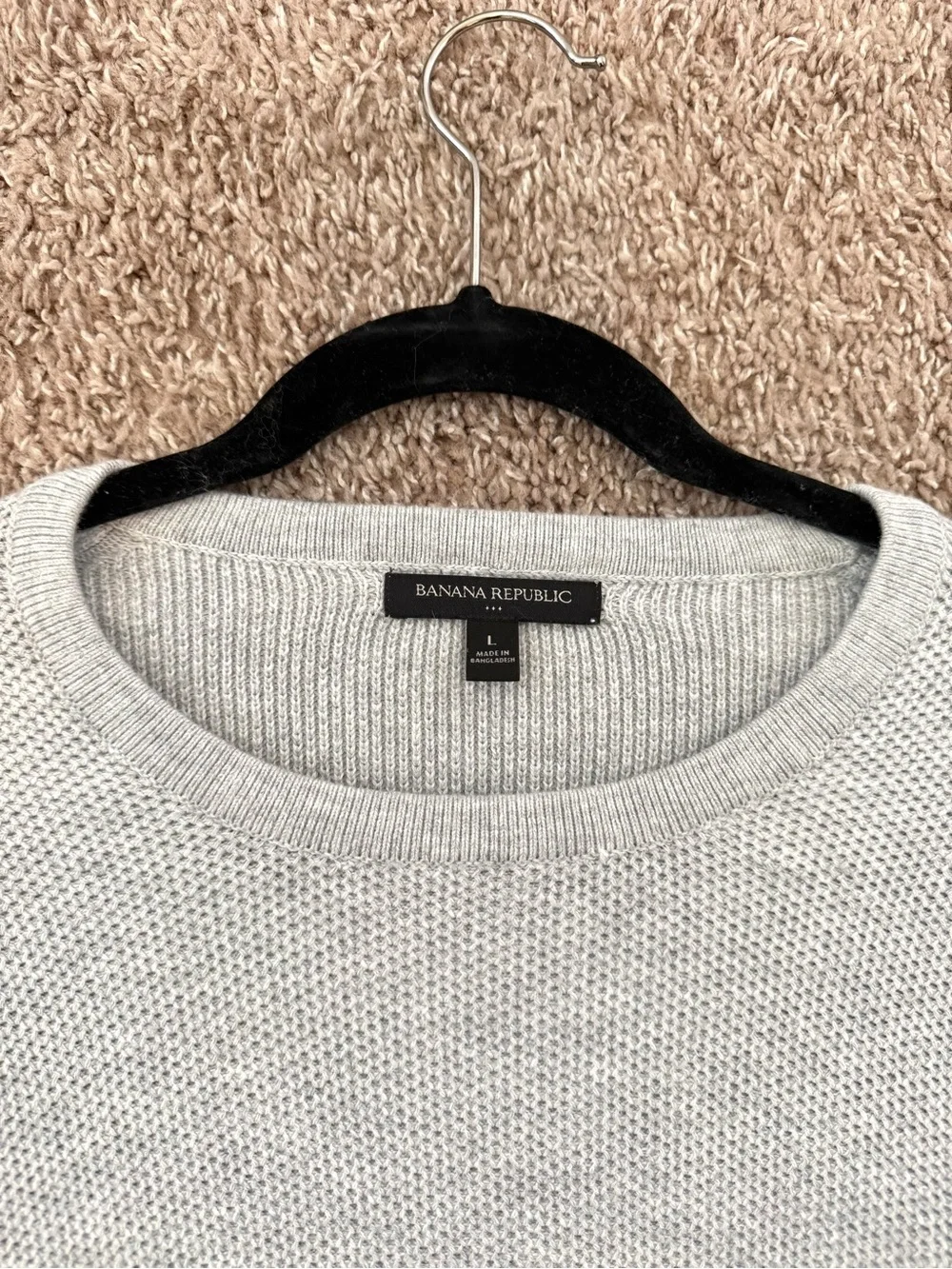 Banana Republic Heathered Light Gray Crewneck Sweater